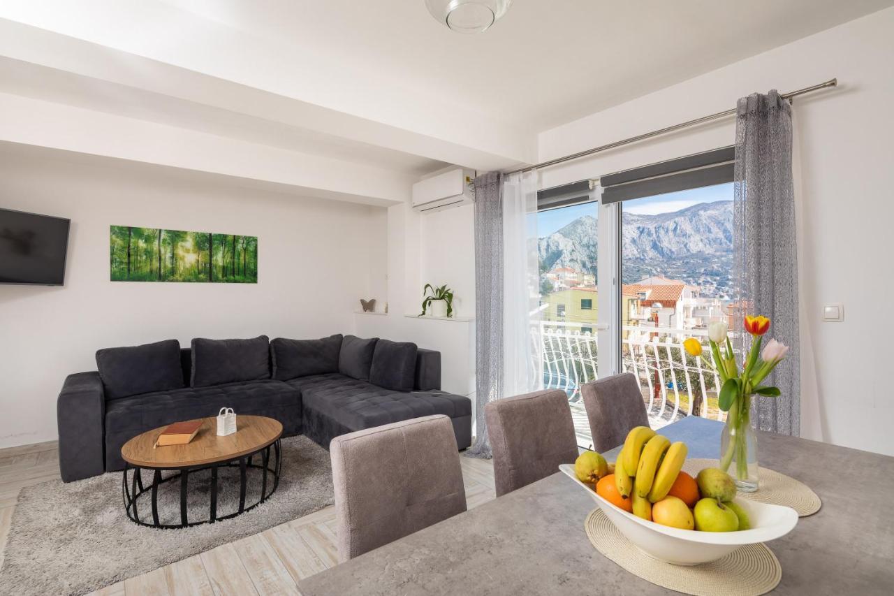 Apartments Sunshine Rays Duce Bagian luar foto